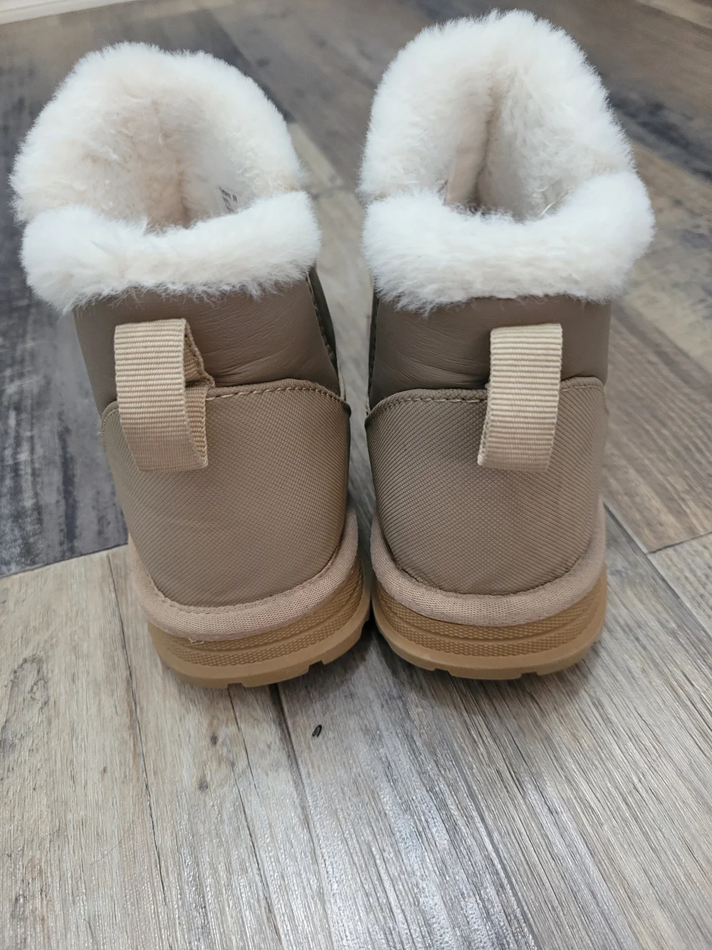 Magellan Size 9 Khaki Tan Fur Lined Nylon Outdoor Shoes Booties